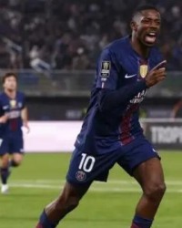 巴黎球星登贝莱现身慈善音乐会献唱，观众高呼金球奖致敬|乌斯曼·登贝莱|法国|巴黎圣日耳曼|里尔|流行乐_新浪体育_新浪新闻