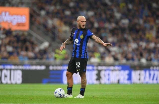 1692485371018001474.jpg 1692485273294.jpg